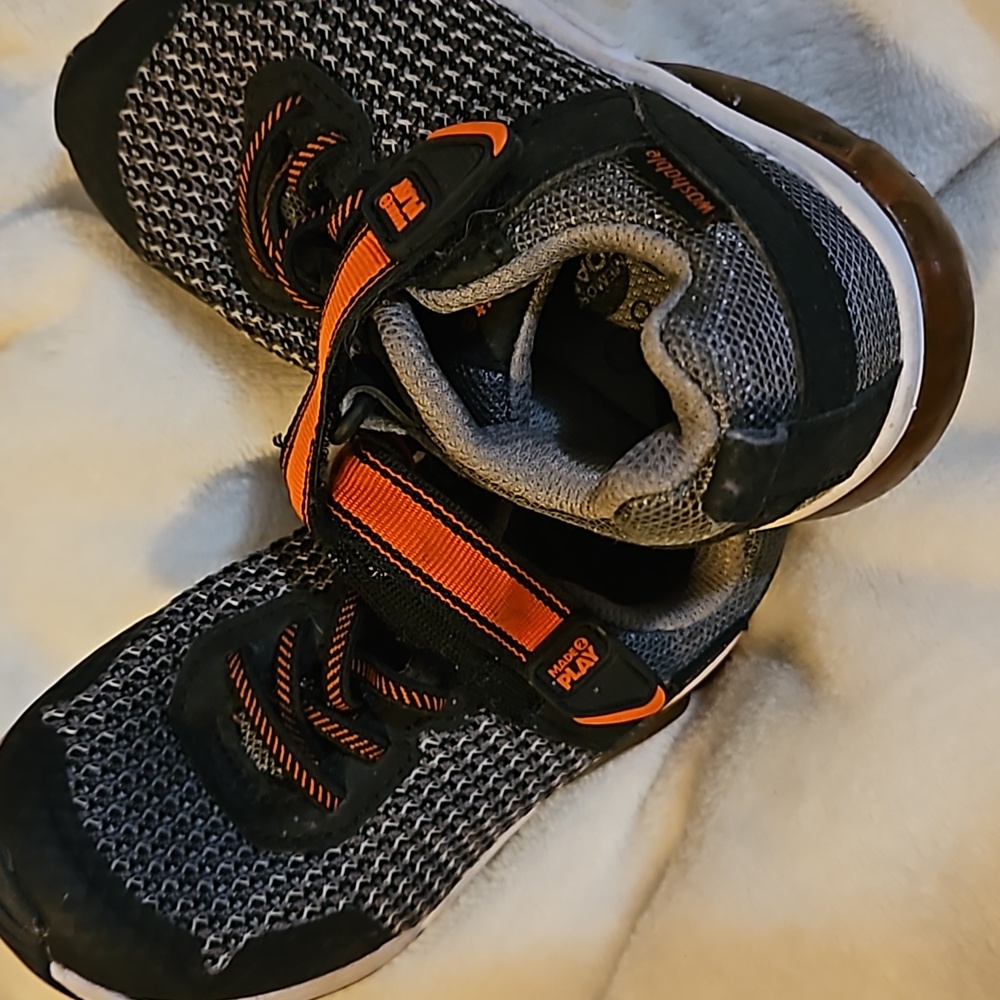 Stride rite made 2 play boys
